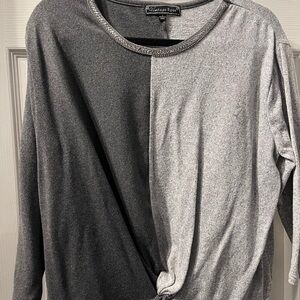 Valerie Bertinelli Vintage Rose Gray and Black Top